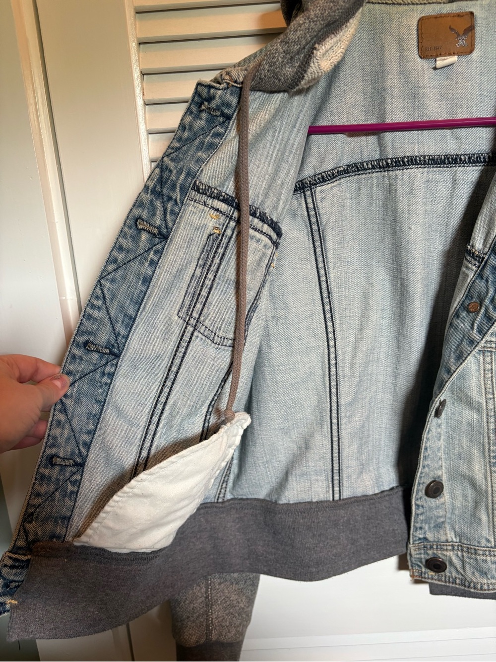American Eagle Jean Jacket/Sweatshirt Jacket — Size Large - Picture 6 of 8